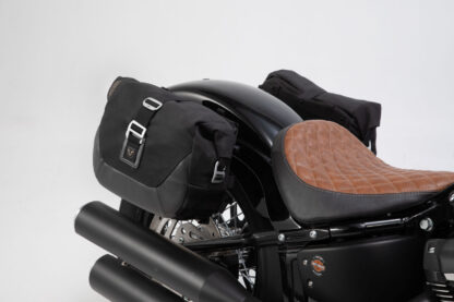Legend Gear side bag system LC Softail Str. Bob (17-)/Standard (20-)/LowRS (19-).