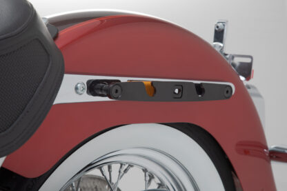 SLH side carrier LH2 left Harley-Davidson Softail Deluxe (17-). For LH2.