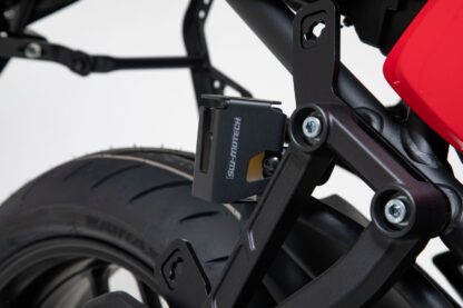 Brake fluid reservoir guard Black Yamaha Tracer 9 (20-)
