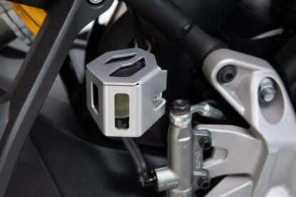 Brake fluid reservoir guard Silver BMW / Ducati / KTM / Husqvarna models