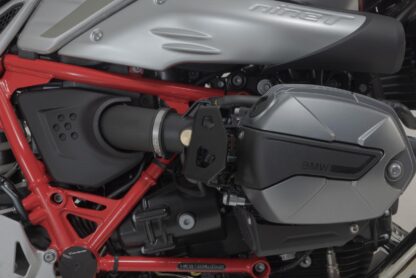 Injector cover set Black. BMW models.
