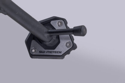 Extension for side stand foot Black/Silver. Benelli Leoncino 800 / 800 Trail.