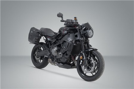 Legend Gear side bag system LC - Black Edition Yamaha XSR900 (21-) / GP (23-).