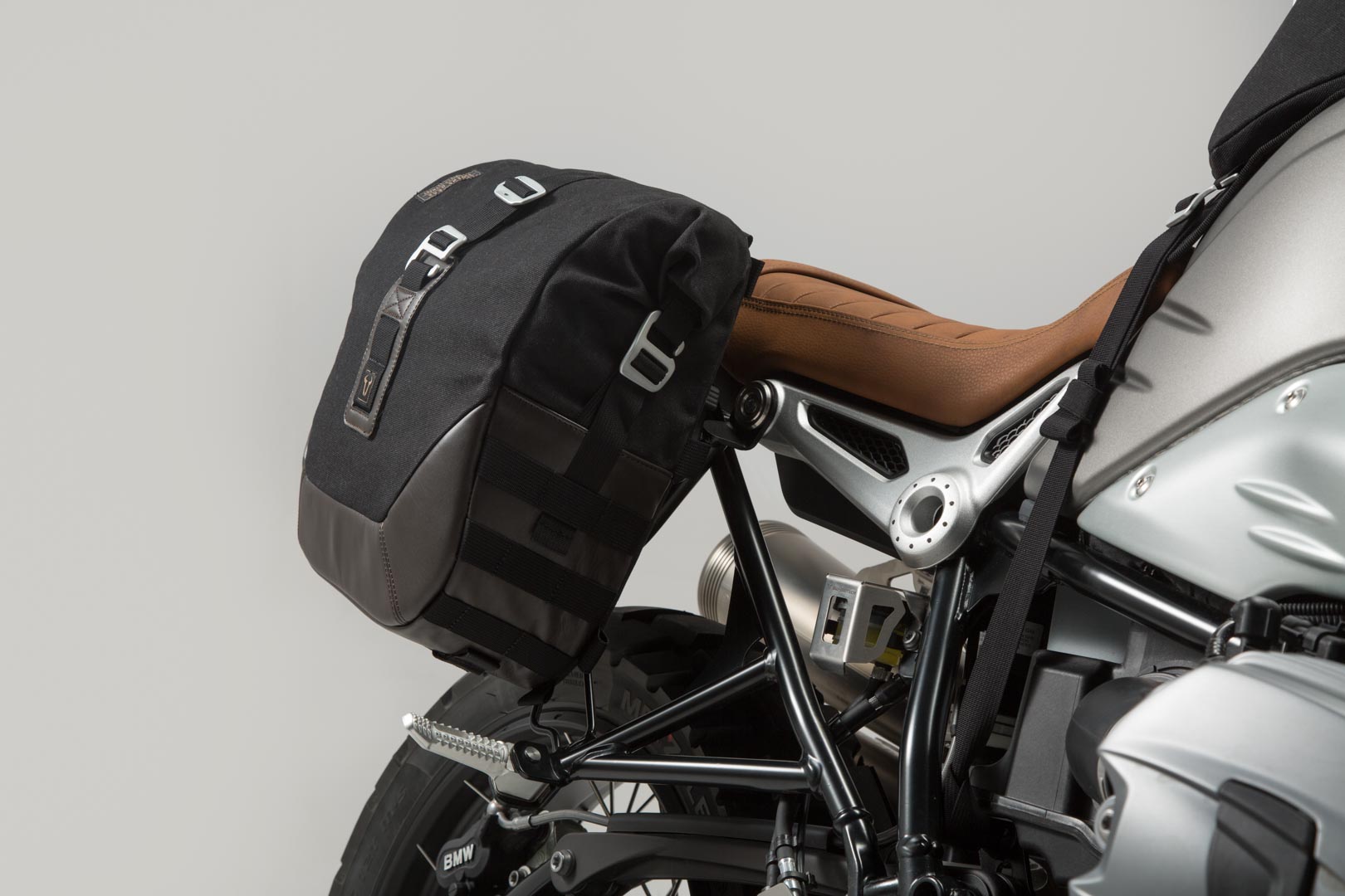 Legend Gear side bag system LC Black Edition BMW R nineT Scrambler (16-).