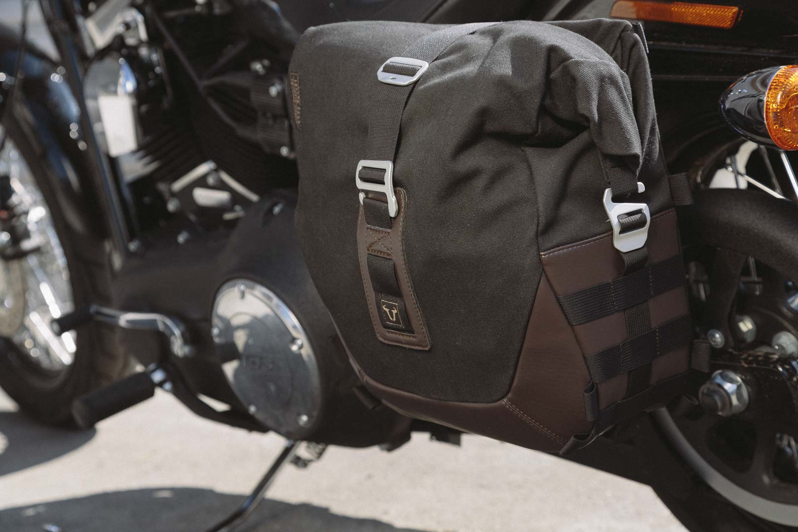 Legend Gear side bag system LC Black Edition Harley-Davidson Dyna Low Rider, Street Bob.