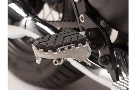 ION footrest kit Triumph Thruxton (04-15)