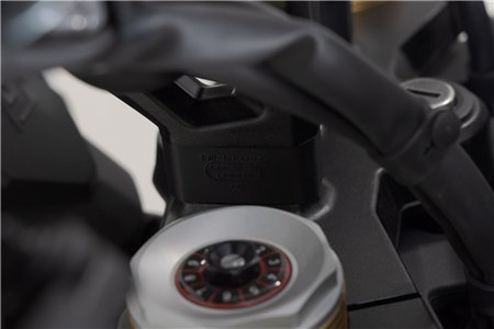 Bar riser H=20 mm. Silver. BMW R 12 G/S (25-).