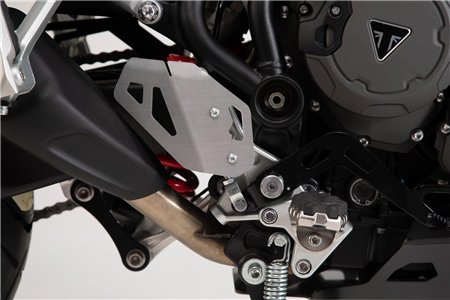 Heel guard right Silver. Triumph Tiger 900/GT/Rally/Pro (19-23).