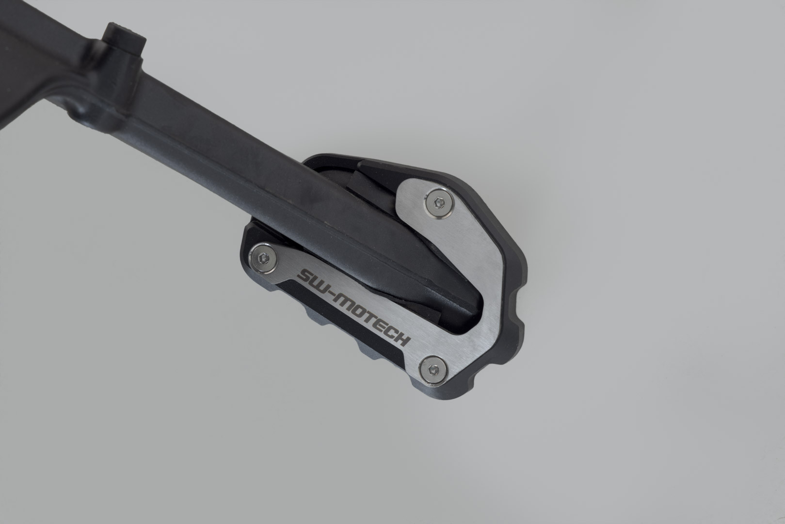 Extension for side stand foot Black/Silver. BMW R 1300 GS (23-)/Adv (24-).