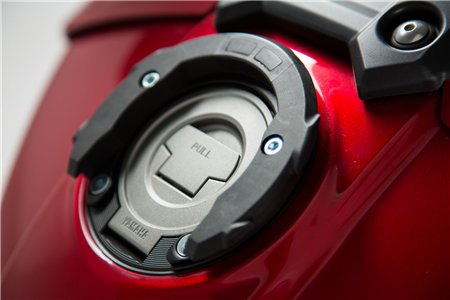 EVO tank ring Black Yamaha MT-09 Tracer (14-20)